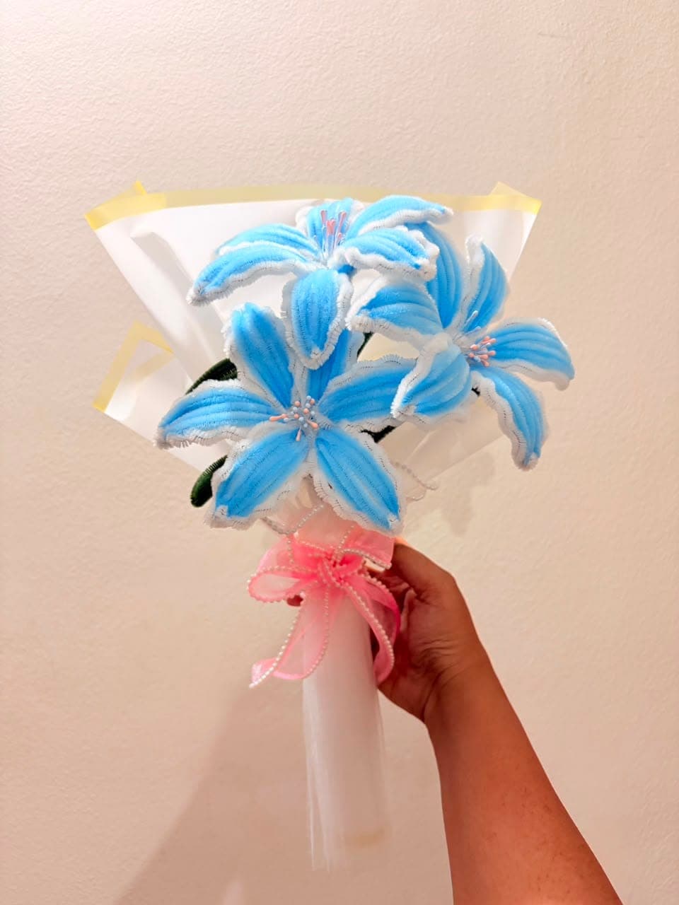 Handcrafted pipe-cleaner bouquet — Wrap step by The Lunora Studio